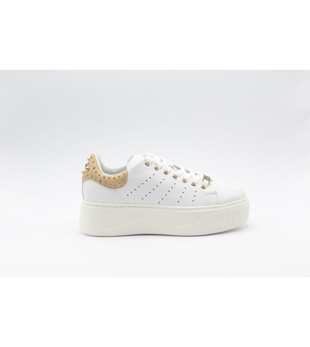 Cult PERRY Sneakers Traforata Borchie e Occhielli Oro Bianco