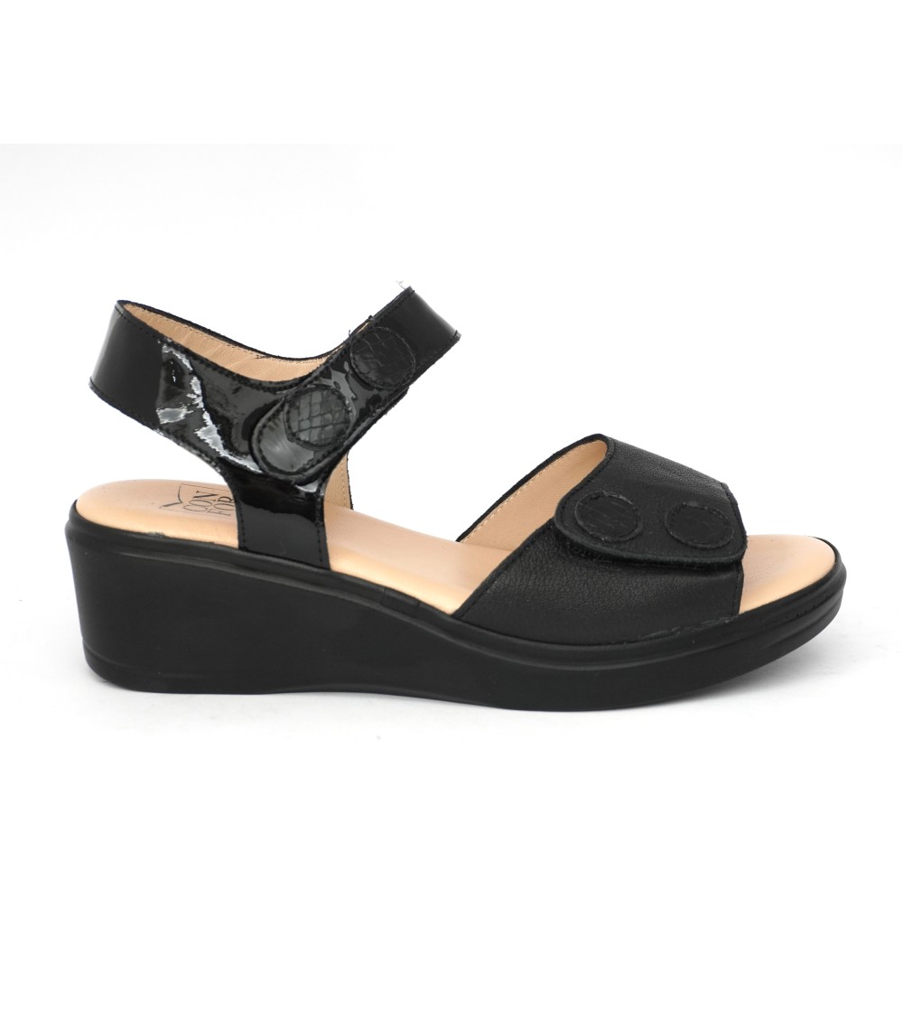 Confort Sandalo Classic Doppio Velcro Vernice Camoscio Nero