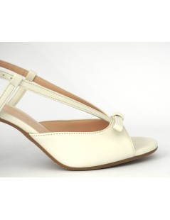 Lorenzo Mari Sandalo Fasciato con Fiocchetto Nappa Burro