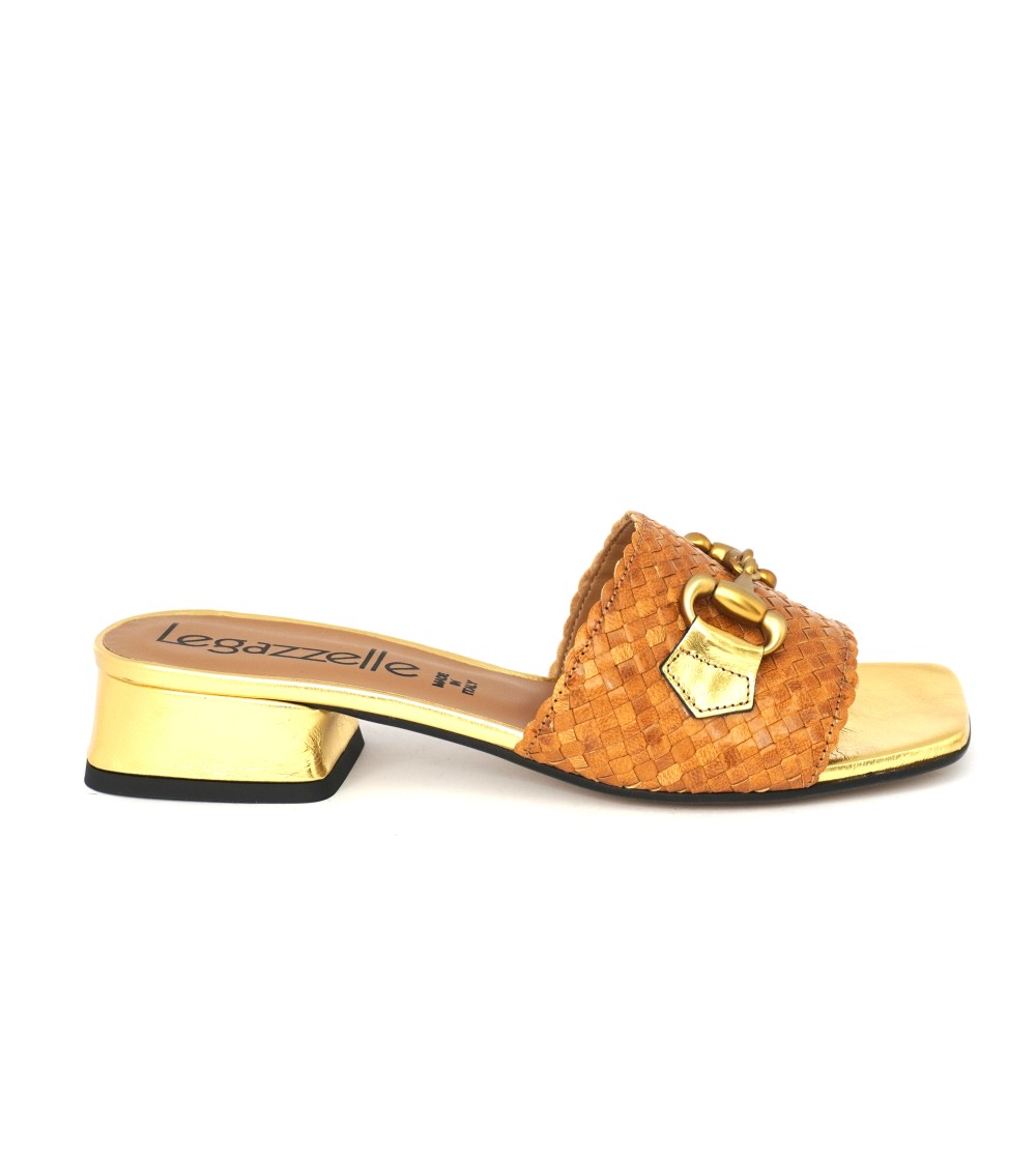 Le Gazzelle Ciabattina Tacco Basso Monofascia Intrecciata Morsetto Cuoio Oro