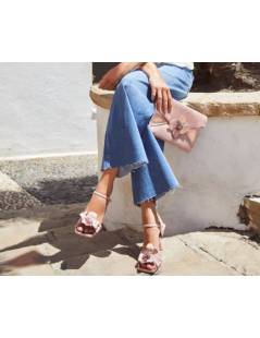 Menbur Sandalo Tacco Medio Braccialetto Fiore Laminato Nude