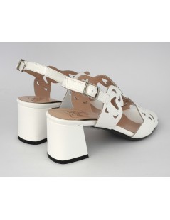 Confort Sandalo Tacco Medio Vernice Laserata Bianco