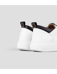 Alexander Smith Sneakers Cassetta Cuciture Fondo Medio Bianco Nero