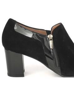 Confort Mocassino Accollato con Zip Vernice Camoscio Nero