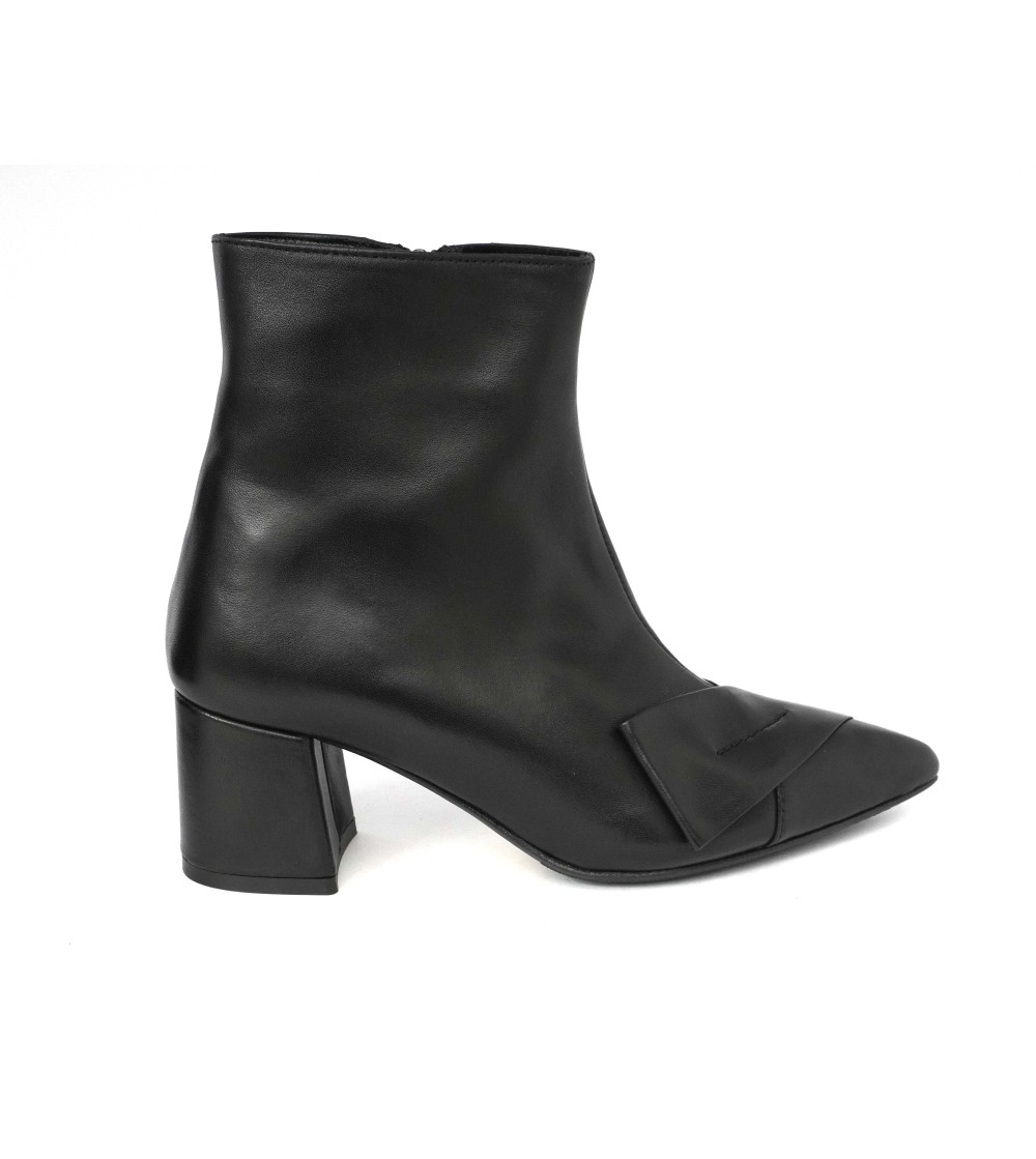 L' Arianna Tronchetti Punta Tacco Blocchetto Fiocco Nappa Nero