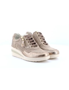 Cinzia Soft Sneakers Agile Traforata con Zip Camoscio Laminato Sabbia