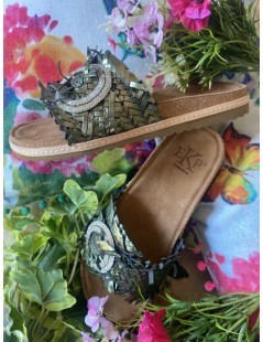 Ekp Ciabatta Monofascia Pelle Intrecciata Fibbia Strass Spilla Verde