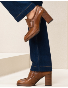 Nero Giardini Mocassino Tacco Medio Vaschetta Morsetto Cuoio