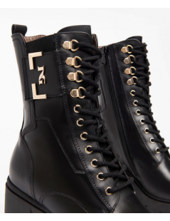 Nero Giardini Anfibio Tacco Medio Buchi e Passalacci Zip Elastici con Logo Nero