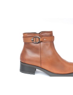 Cinzia Soft Tronchetto Tacco Medio Fibbia Nappa Marrone