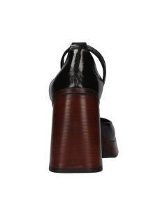 Brando Decollette Plateau Braccialetto Tacco Piramide Nero