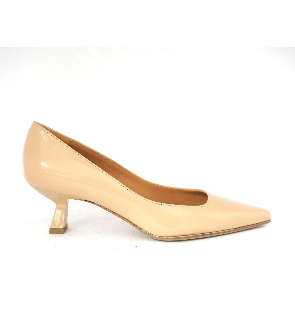 Chantal Decollette Tacco Medio Vernice Lux Nudo